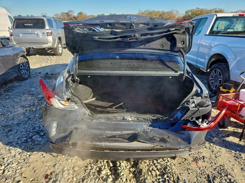 Фото 6 - TOYOTA CAMRY