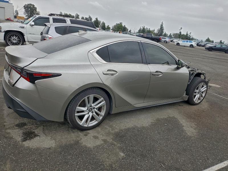 Фото 3 - LEXUS IS