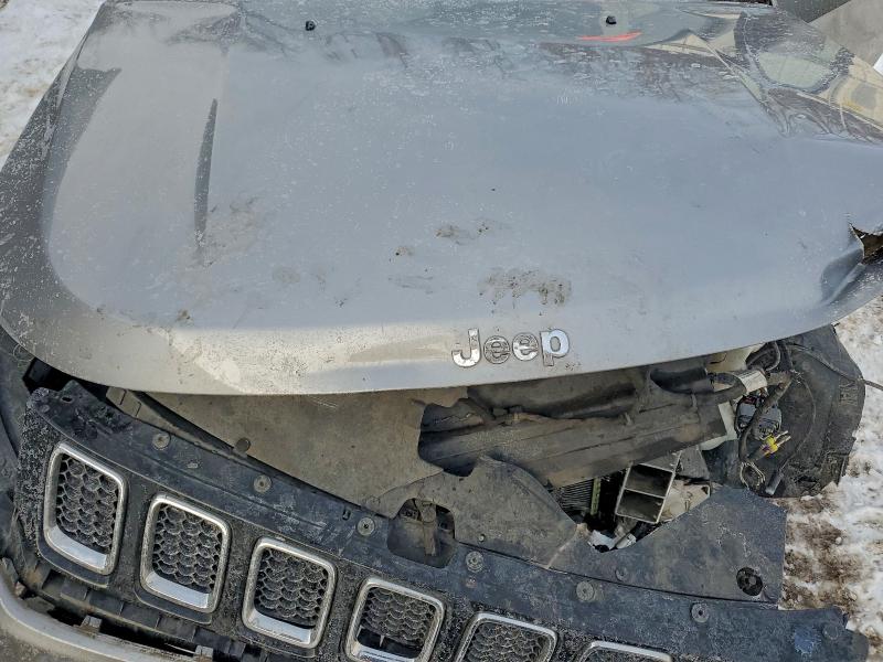 Фото 12 - JEEP COMPASS