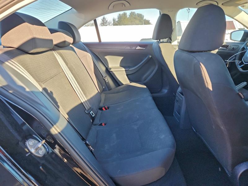 Фото 10 - VOLKSWAGEN JETTA