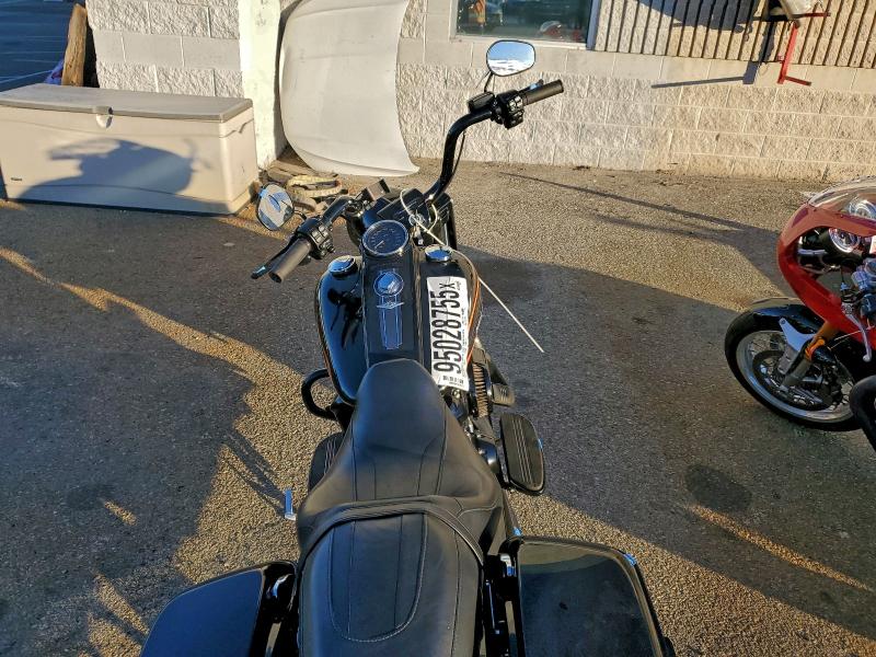 HARLEY-DAVIDSON FL 2022