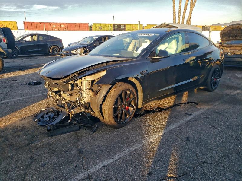 Фото 1 - TESLA MODEL 3