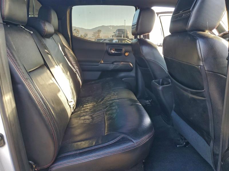 Фото 10 - TOYOTA TACOMA