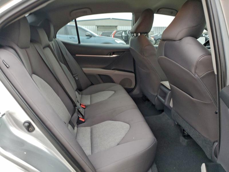 Фото 10 - TOYOTA CAMRY