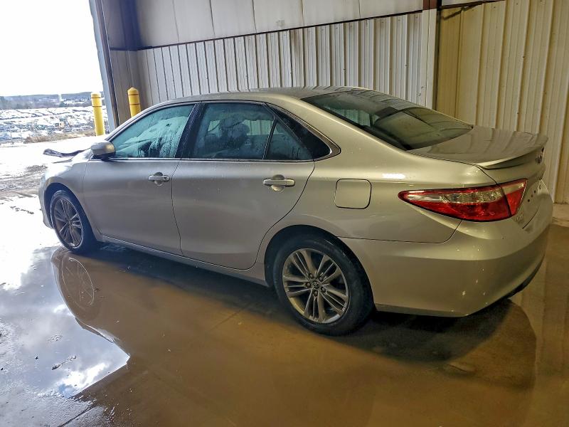 Фото 2 - TOYOTA CAMRY