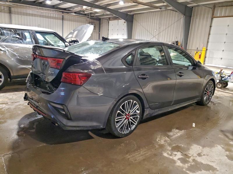 Фото 3 - KIA FORTE