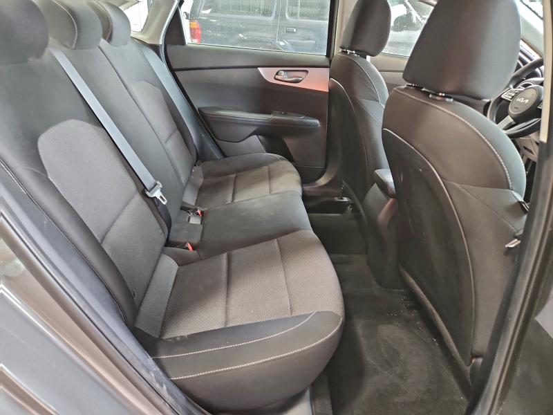 Фото 10 - KIA FORTE