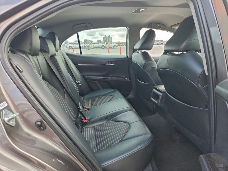 Фото 10 - TOYOTA CAMRY