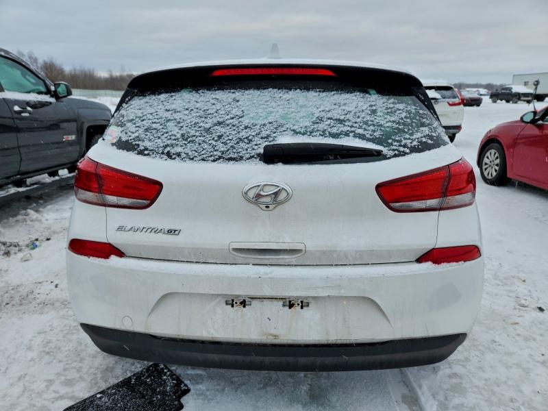 Фото 6 - HYUNDAI ELANTRA