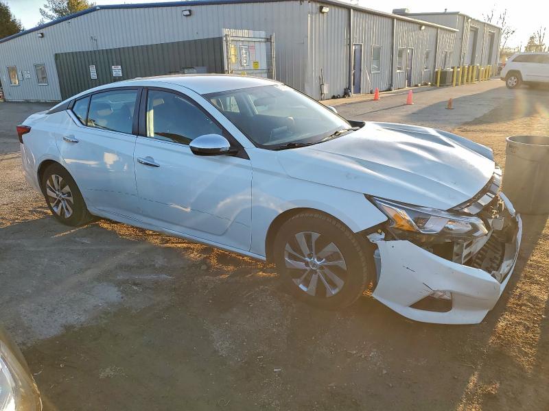 Фото 4 - NISSAN ALTIMA