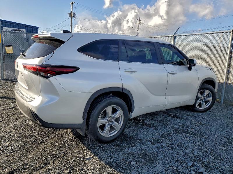 Фото 3 - TOYOTA HIGHLANDER