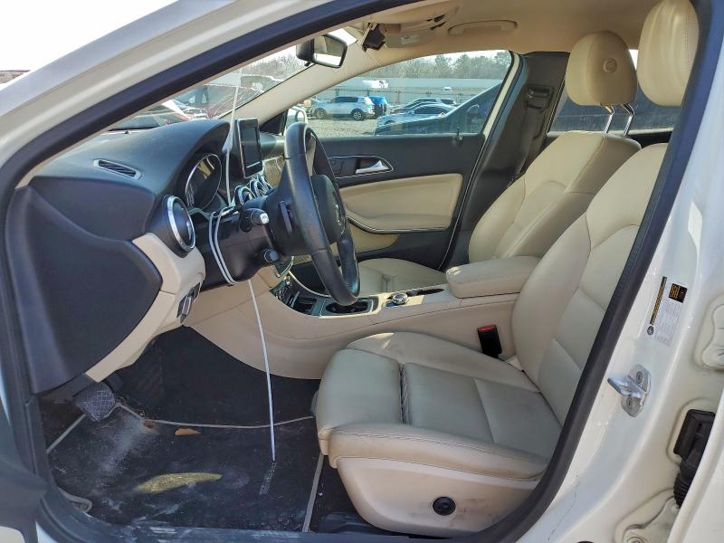 Фото 7 - MERCEDES-BENZ GLA-CLASS