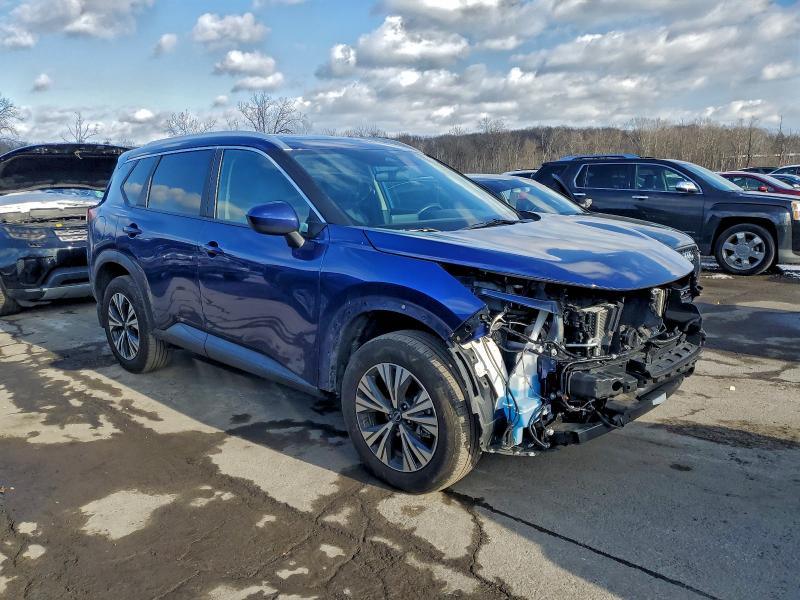 Фото 4 - NISSAN ROGUE