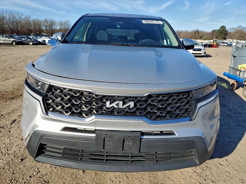 Фото 5 - KIA SORENTO