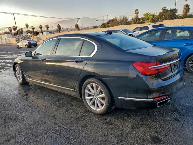 Фото 2 - BMW 7 SERIES