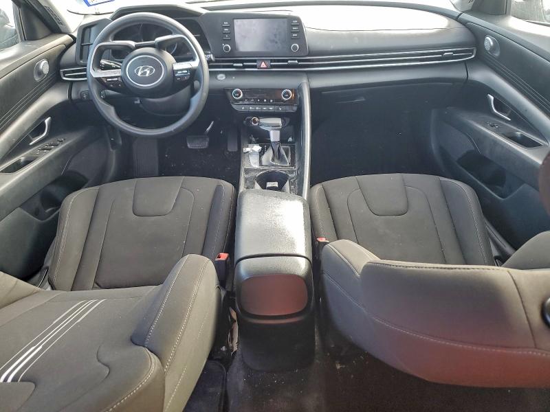 Фото 8 - HYUNDAI ELANTRA