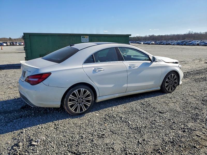 Фото 3 - MERCEDES-BENZ CLA-CLASS