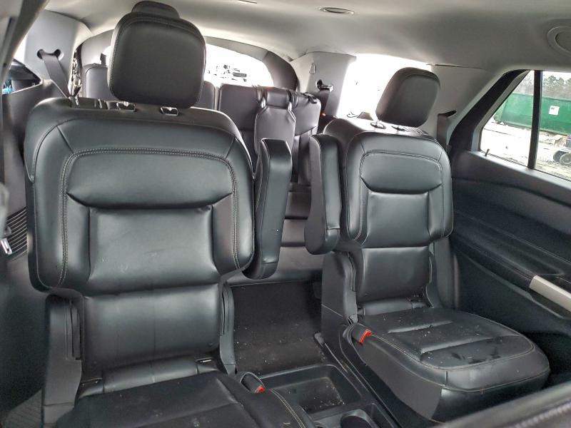 Фото 11 - FORD EXPLORER