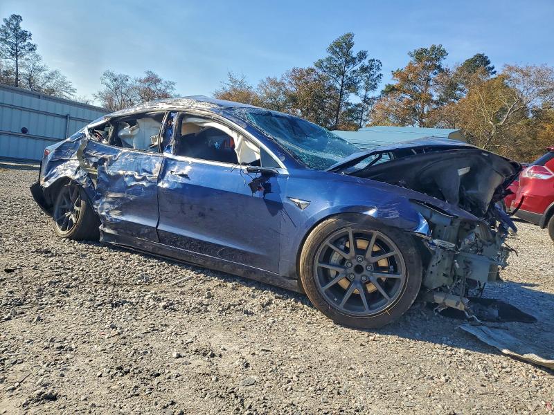 Фото 4 - TESLA MODEL 3