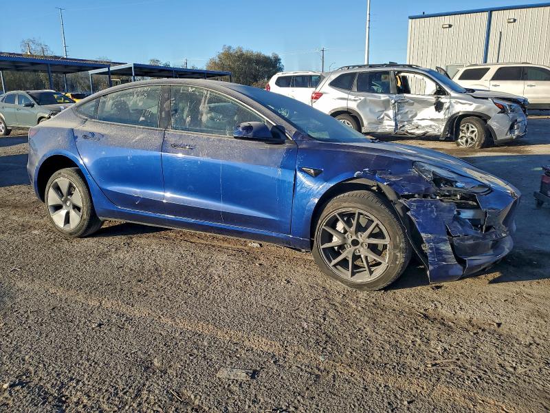 Фото 4 - TESLA MODEL 3