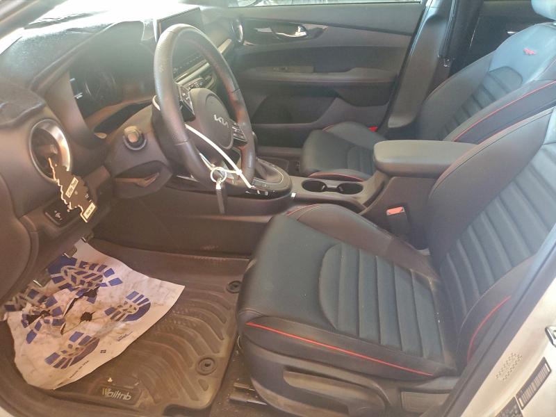 Фото 7 - KIA FORTE