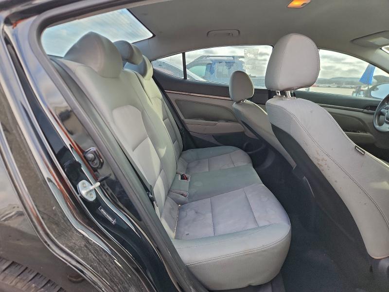 Фото 10 - HYUNDAI ELANTRA