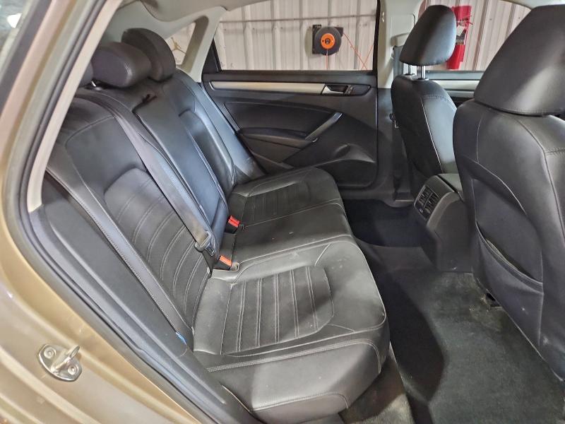 Фото 10 - VOLKSWAGEN PASSAT