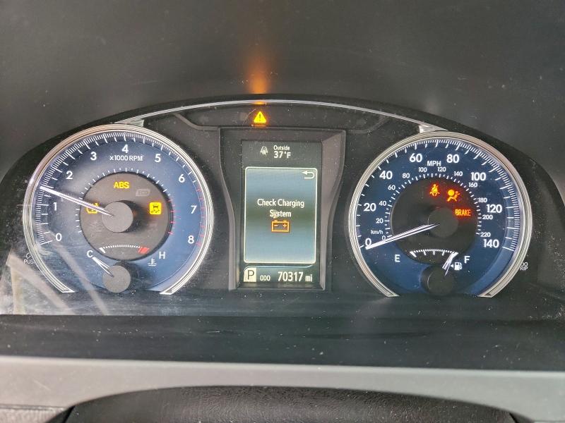 Фото 9 - TOYOTA CAMRY