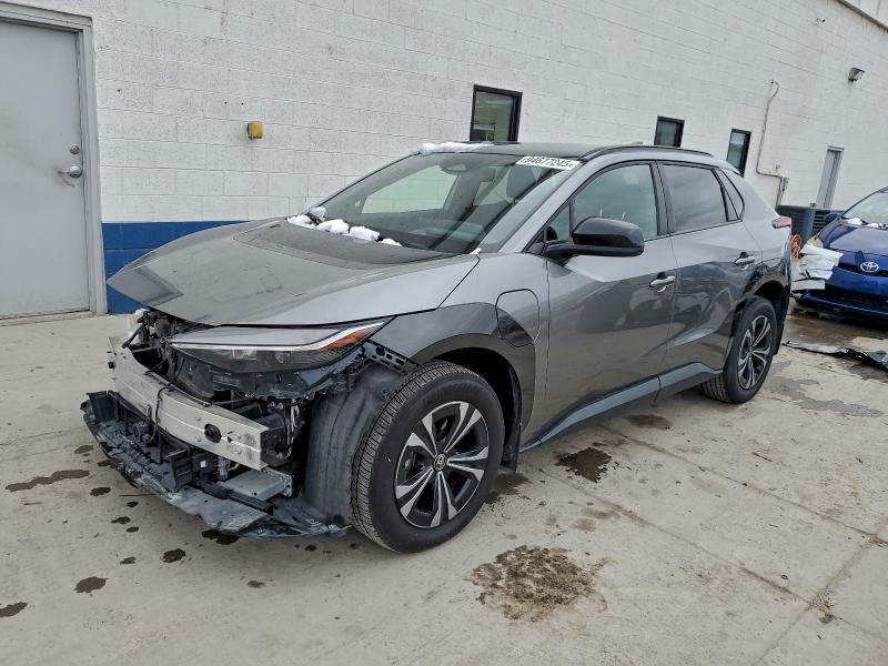 Фото 1 - TOYOTA BZ4X XLE