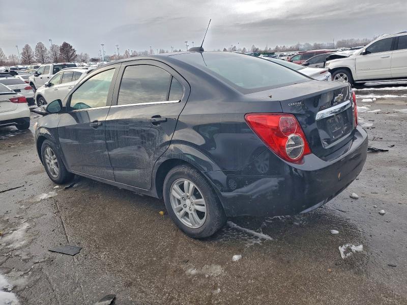 Фото 2 - CHEVROLET SONIC