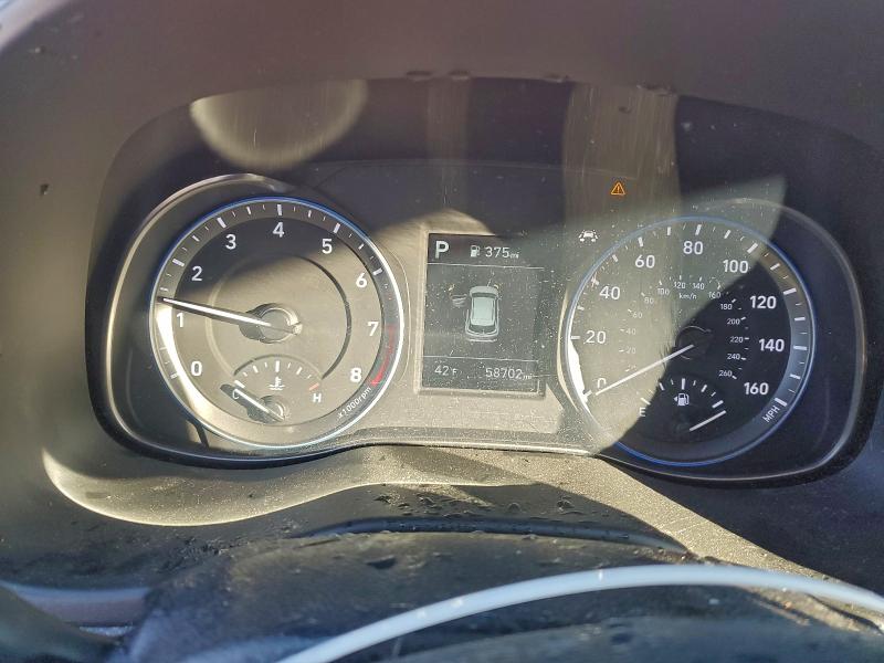 Фото 9 - HYUNDAI KONA