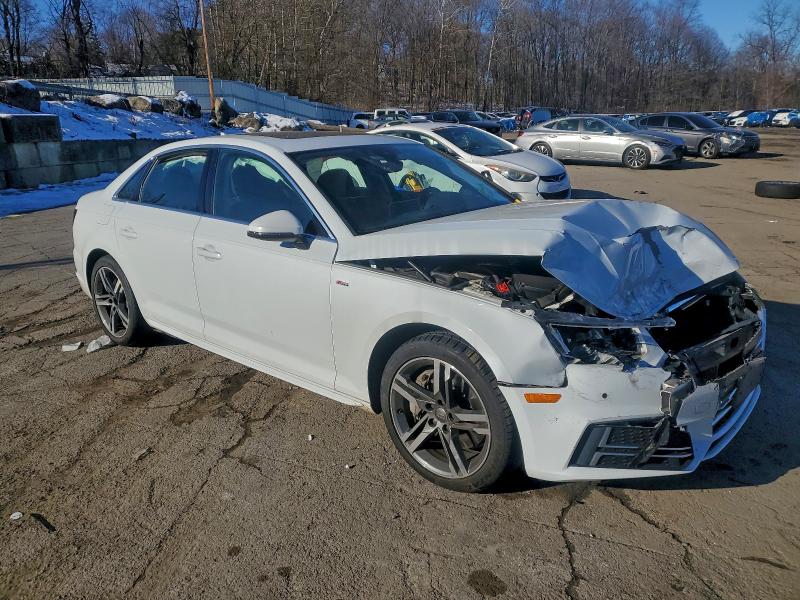 Фото 4 - AUDI A4