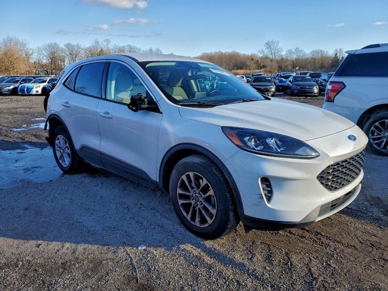 Фото 4 - FORD ESCAPE