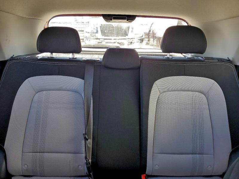 Фото 10 - HYUNDAI VENUE