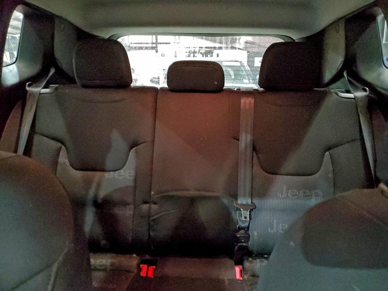 Фото 10 - JEEP RENEGADE