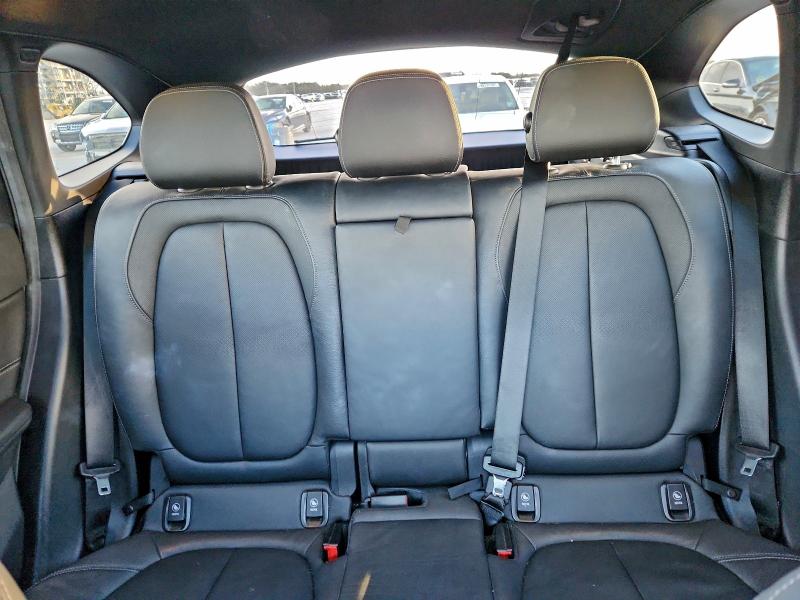 Фото 10 - BMW X1