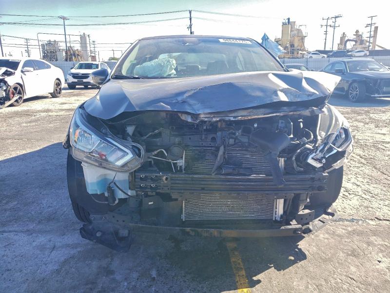 Фото 5 - NISSAN VERSA