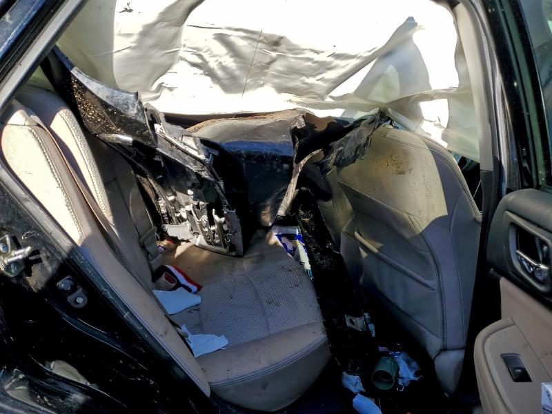 Фото 10 - SUBARU OUTBACK