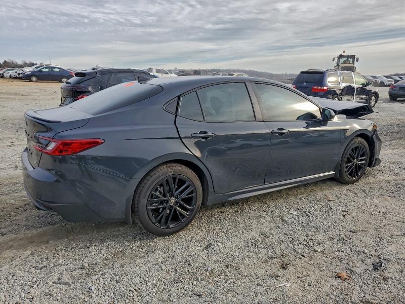 Фото 3 - TOYOTA CAMRY