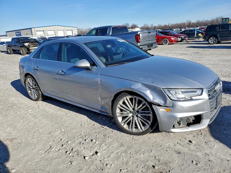 Фото 4 - AUDI A4