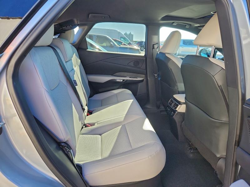 Фото 11 - LEXUS RX350