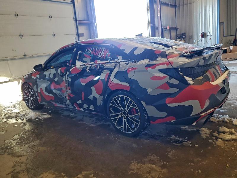 Фото 2 - HYUNDAI ELANTRA