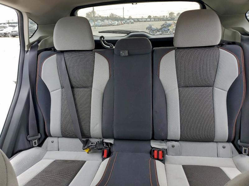 Фото 10 - SUBARU CROSSTREK