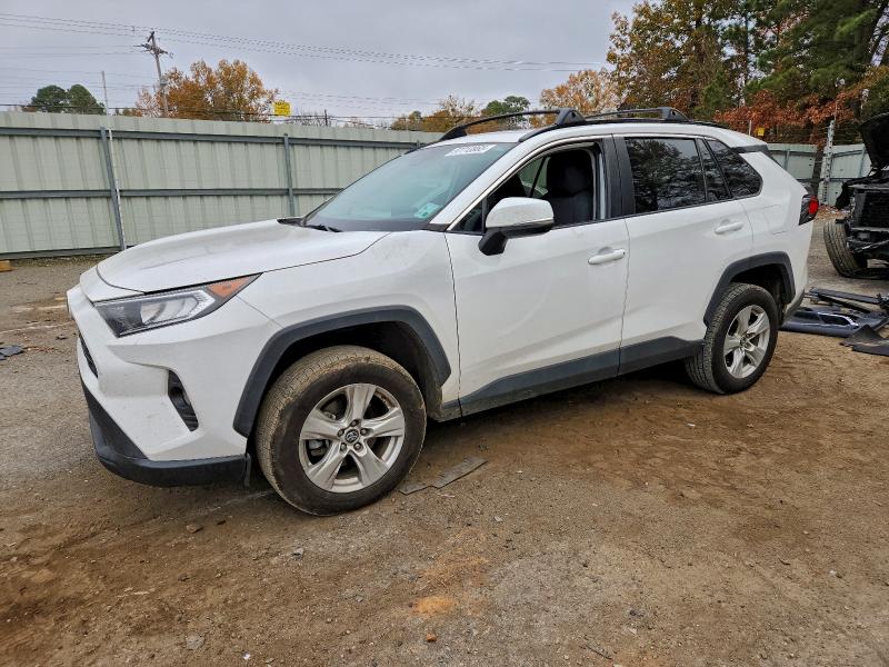 Фото 1 - TOYOTA RAV4