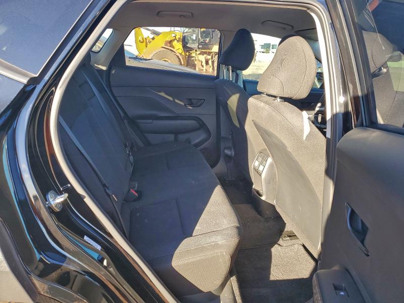 Фото 10 - HYUNDAI KONA