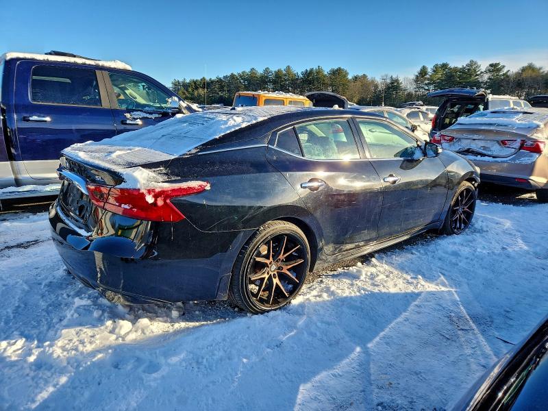 Фото 3 - NISSAN MAXIMA