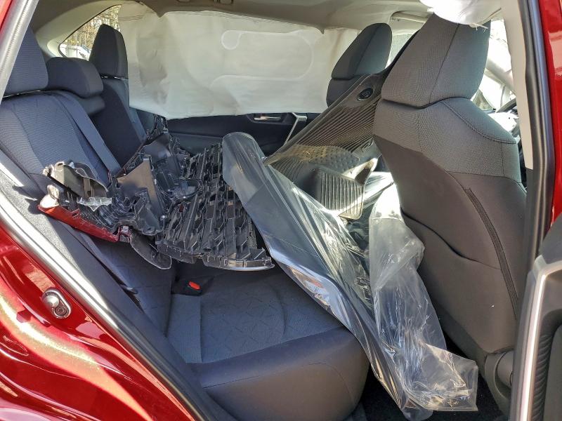 Фото 11 - TOYOTA RAV4