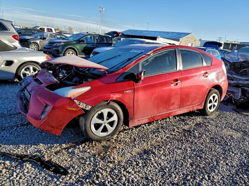 Фото 1 - TOYOTA PRIUS