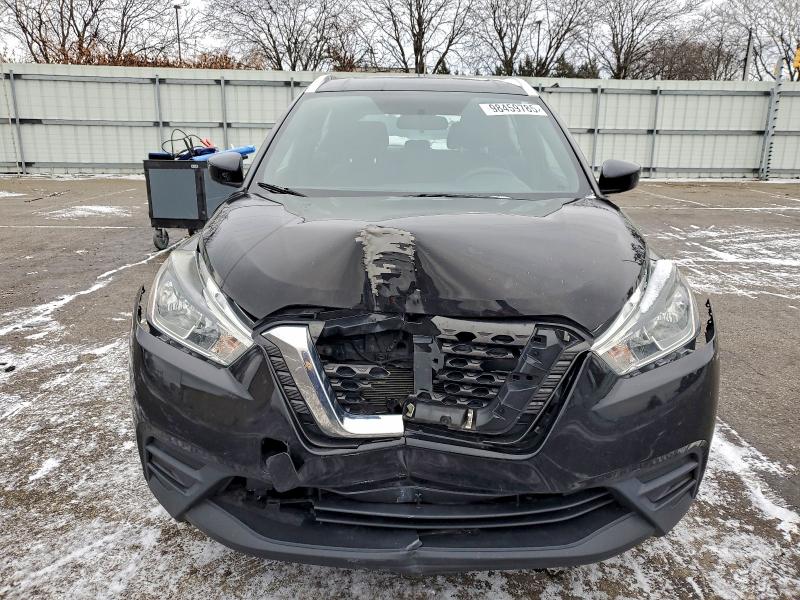 Фото 5 - NISSAN KICKS