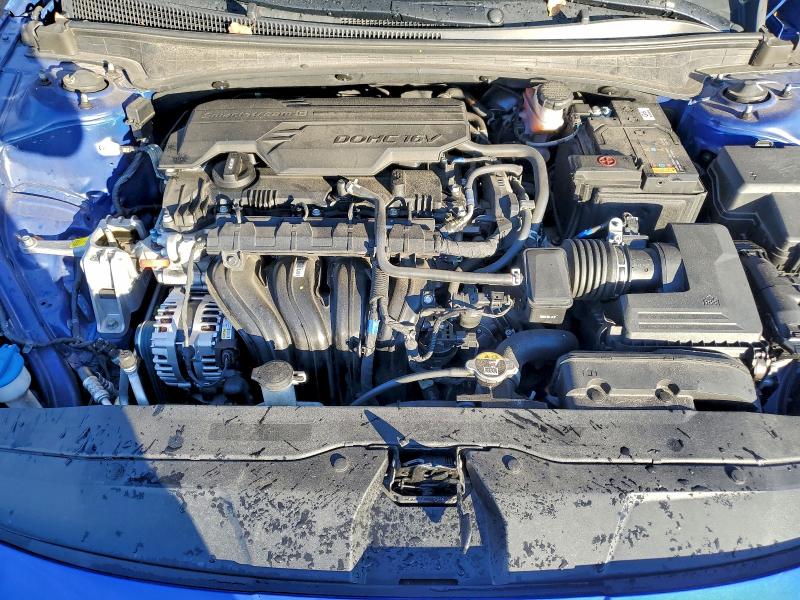 Фото 11 - HYUNDAI ELANTRA